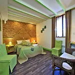 Hotel Bien-etre Aux Cypres De