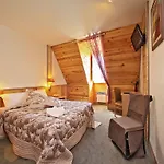 Hotel Bien-etre Aux Cypres De