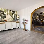 Bien-etre Aux Cypres De 호텔 3*