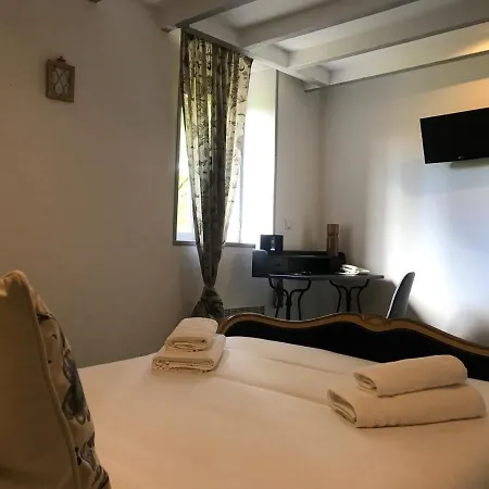 Hotel Hotel Bien-Etre Aux Cypres De Marquay