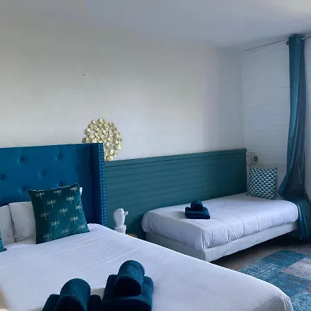 Hotel Bien-Etre Aux Cypres De Marquay 3*