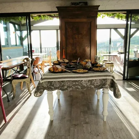 Hotel Bien-Etre Aux Cypres De Marquay-Calme Et Elegance-Laissez-Vous Porter Par Une Ambiance Chaleureuse Ou Chaque Instant Compte-Decouvrez Un Havre De Paix Ou Nature Et Confort Se Marient Pour Vous Offrir Une Experience Unique- Reservez Des Aujourd' Hotel