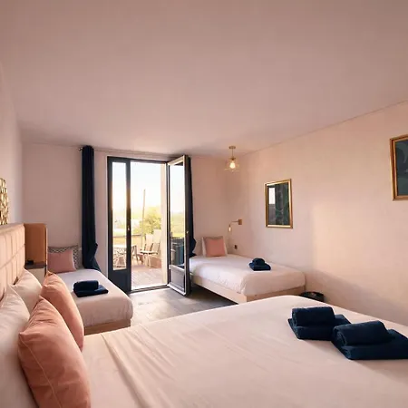 Bien-etre Aux Cypres De Hotel