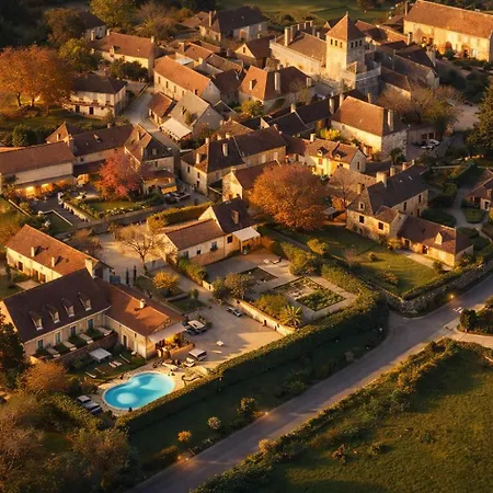 Hotel Hotel Bien-Etre Aux Cypres De Marquay-Calme Et Elegance-Laissez-Vous Porter Par Une Ambiance Chaleureuse Ou Chaque Instant Compte-Decouvrez Un Havre De Paix Ou Nature Et Confort Se Marient Pour Vous Offrir Une Experience Unique- Reservez Des Aujourd'